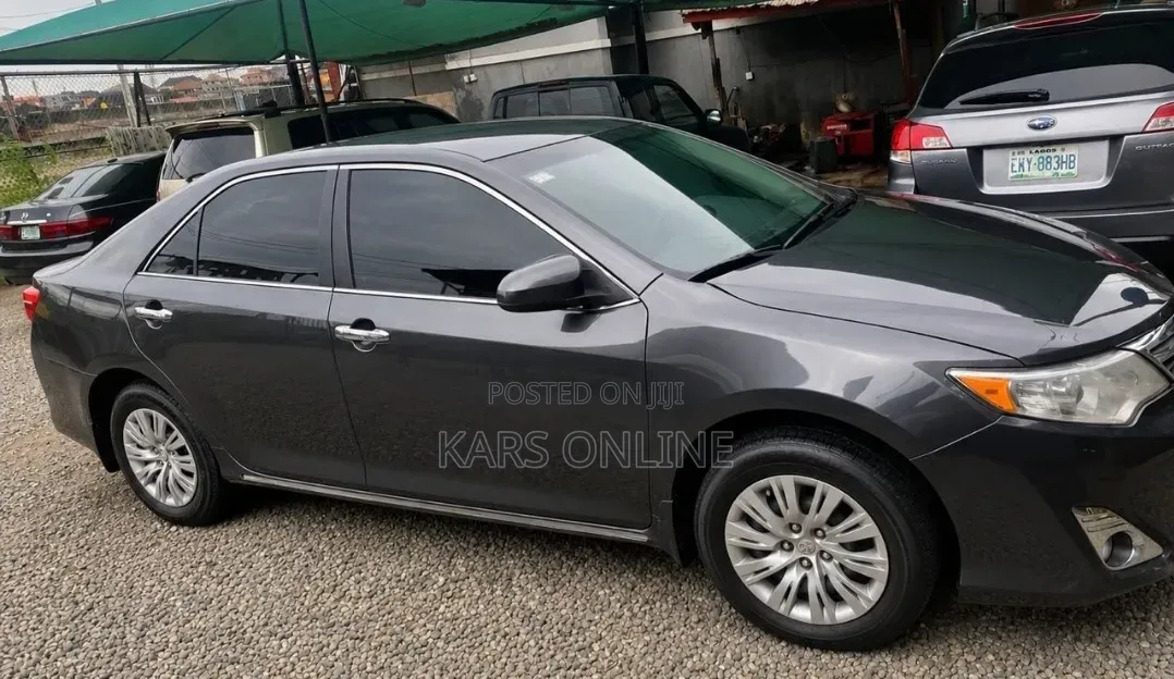 Toyota Camry 2012 Blue