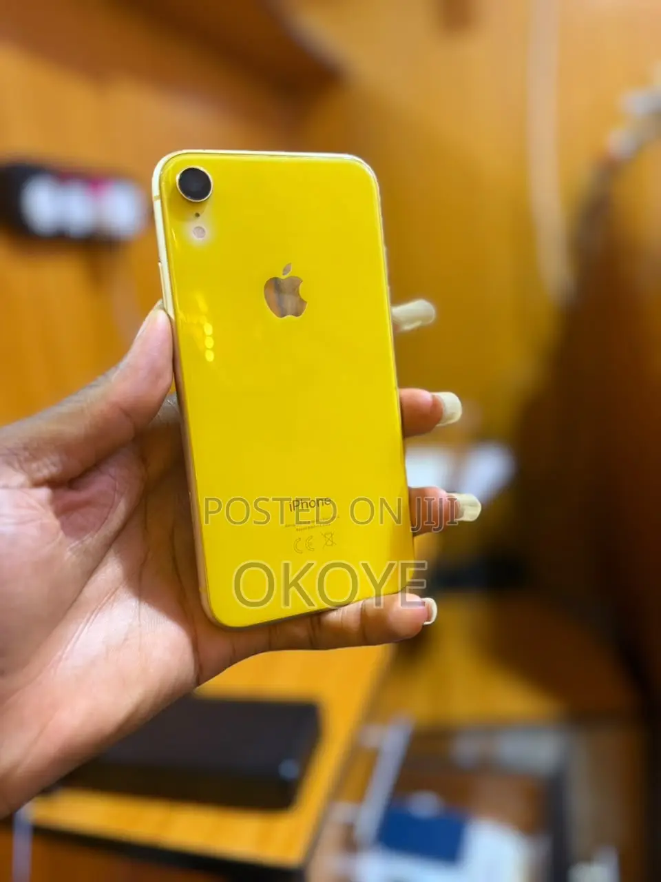 Apple iPhone XR 64 GB Yellow