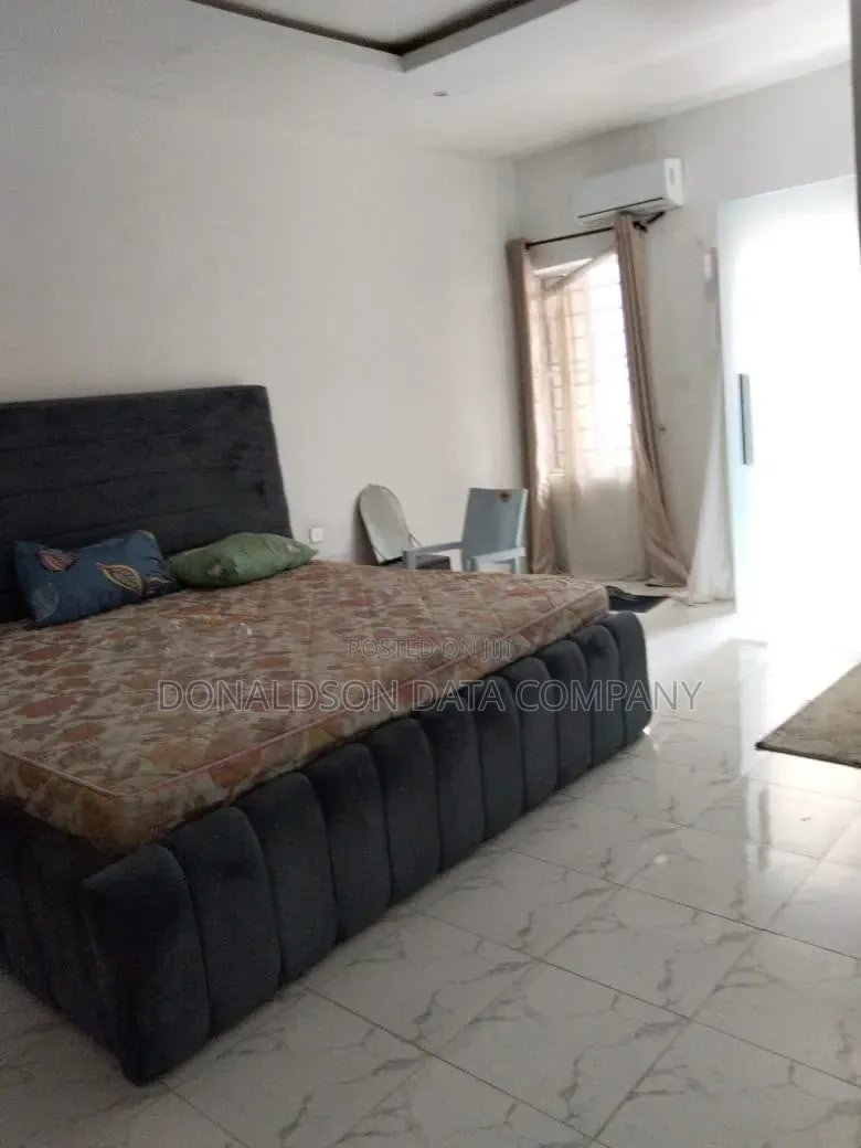 6bdrm Duplex in Olopa, Iju-Ishaga for sale