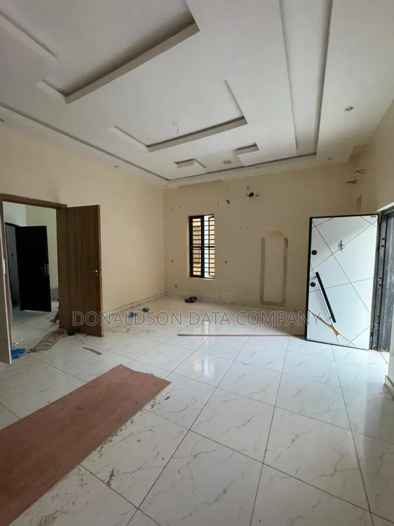 6bdrm Duplex in Olopa, Iju-Ishaga for sale