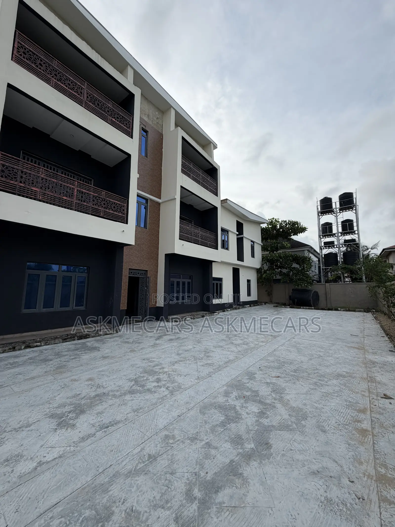 3bdrm Room & Parlour in Adesanya for rent