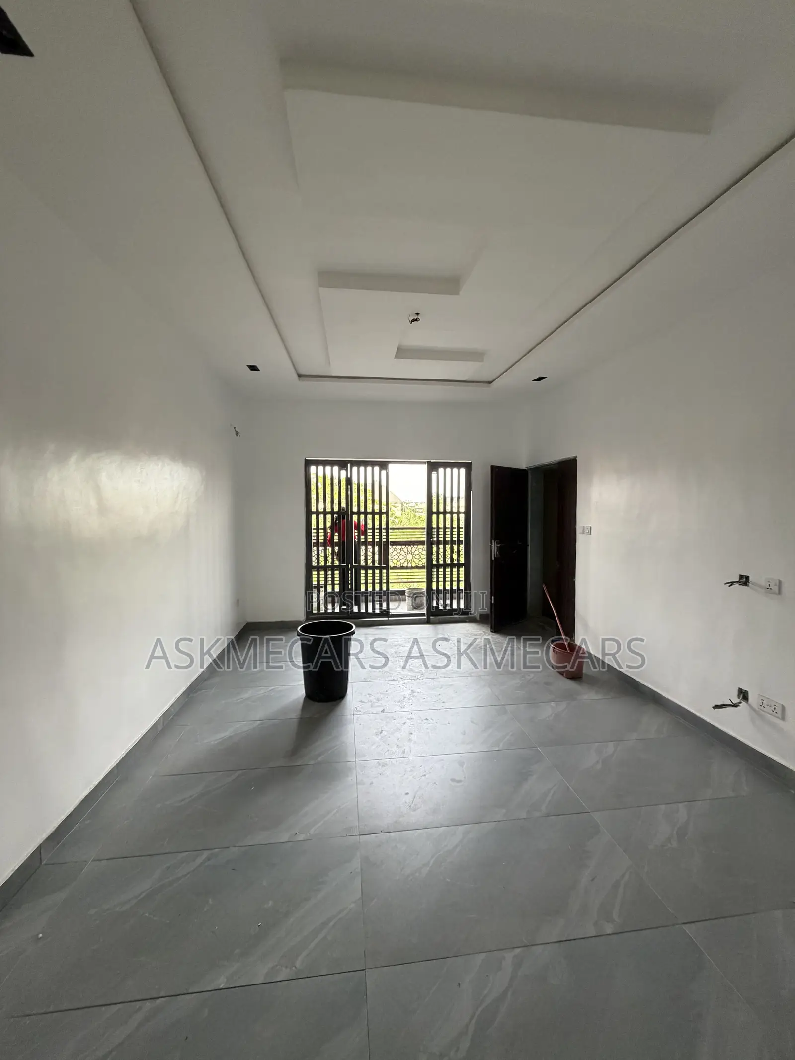 3bdrm Room & Parlour in Adesanya for rent