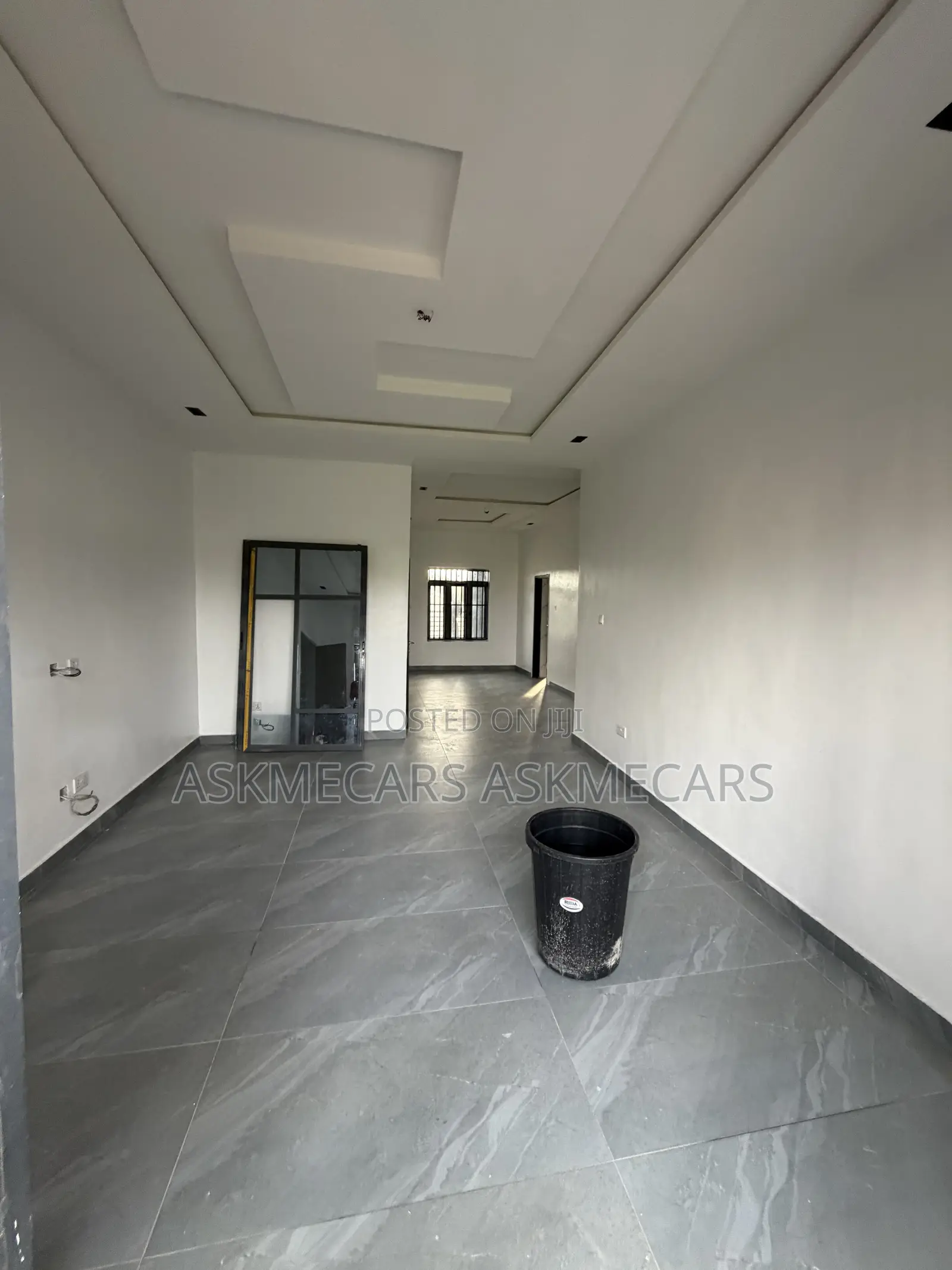 3bdrm Room & Parlour in Adesanya for rent