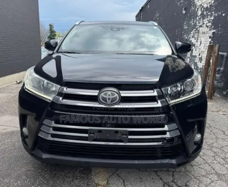 Toyota Highlander Limited Platinum 4x4 V6 (3.5L 6cyl 8A) 2017 Black