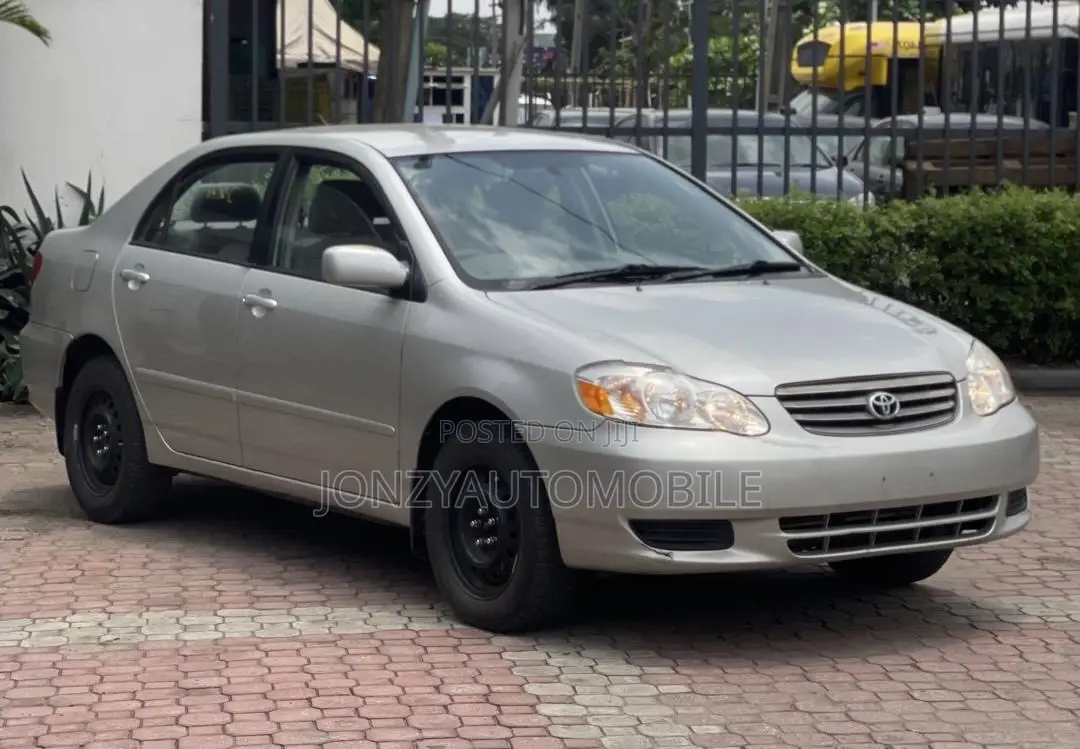 Toyota Corolla 2004 Silver