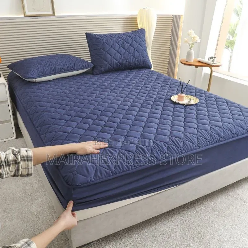 7 by 7 Waterproof Bedsheet Cover With 2 Pillow Case B3s