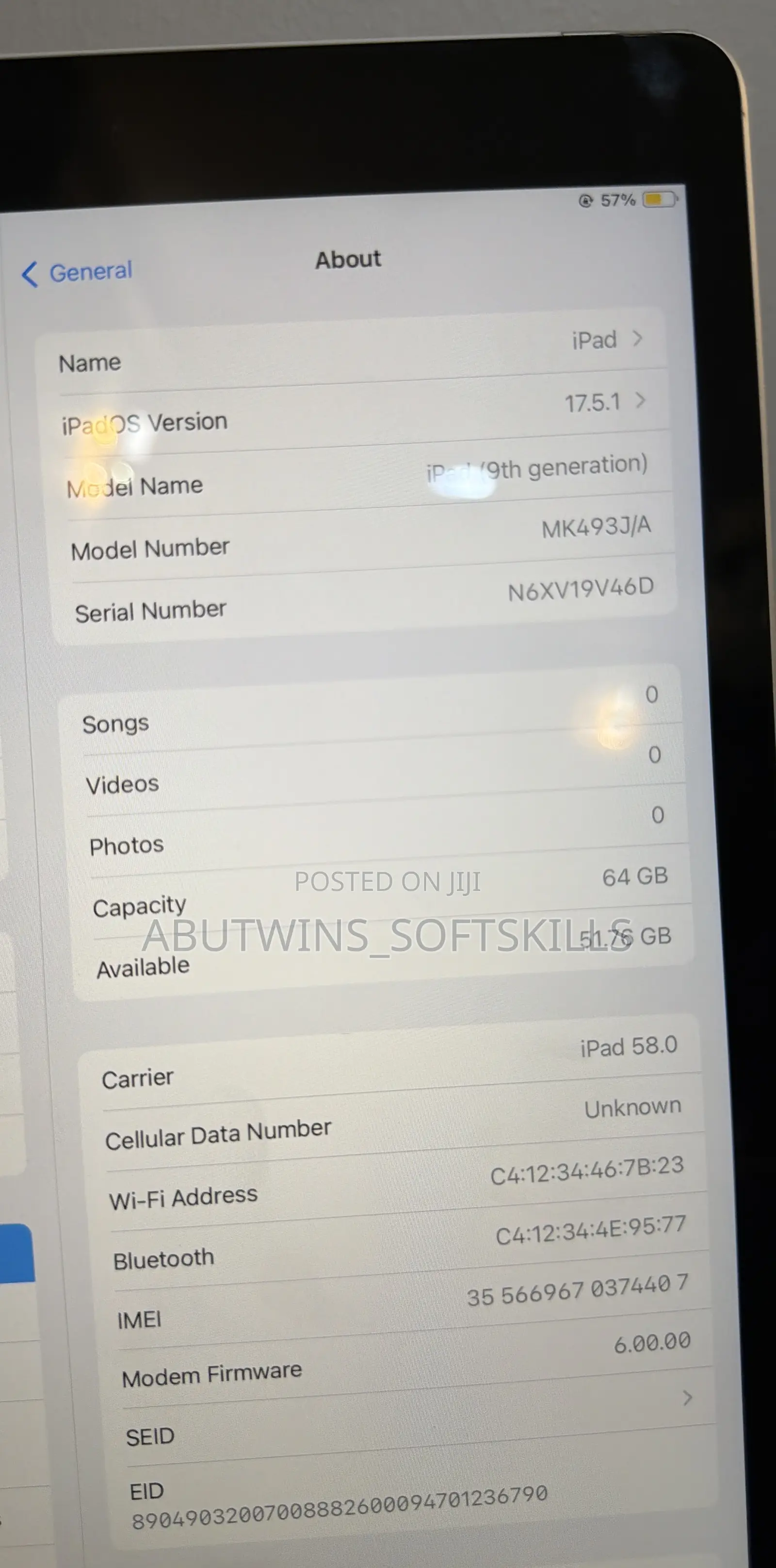 Apple iPad 9.7 64 GB Gray