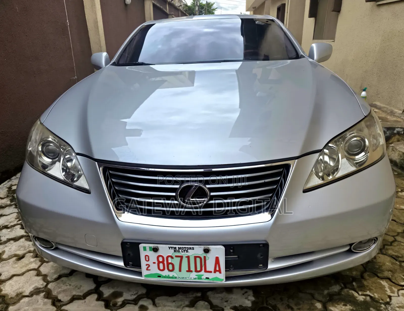 Lexus ES 350 2010 Silver