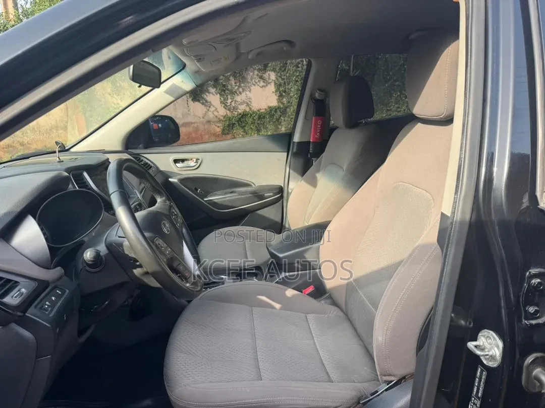 Hyundai Santa Fe 2015 Black