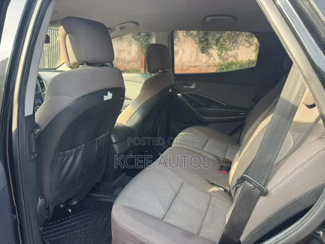 Hyundai Santa Fe 2015 Black