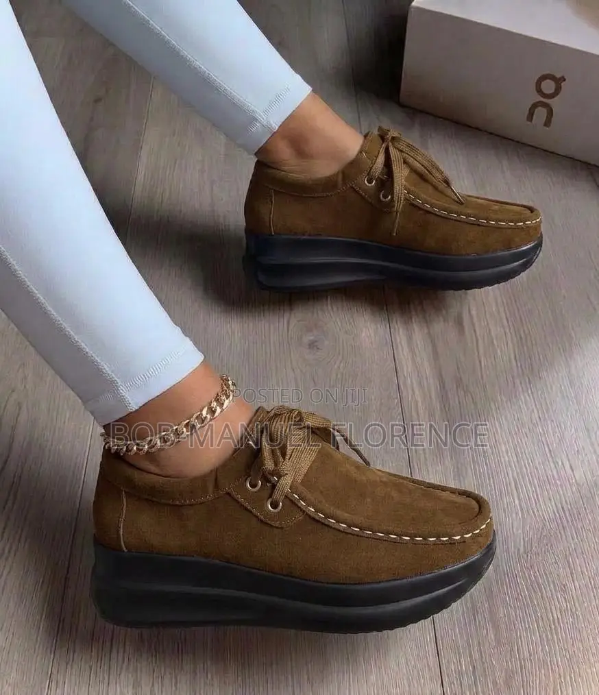 Premium Luxury Women’S Clark Corporate Shoe
