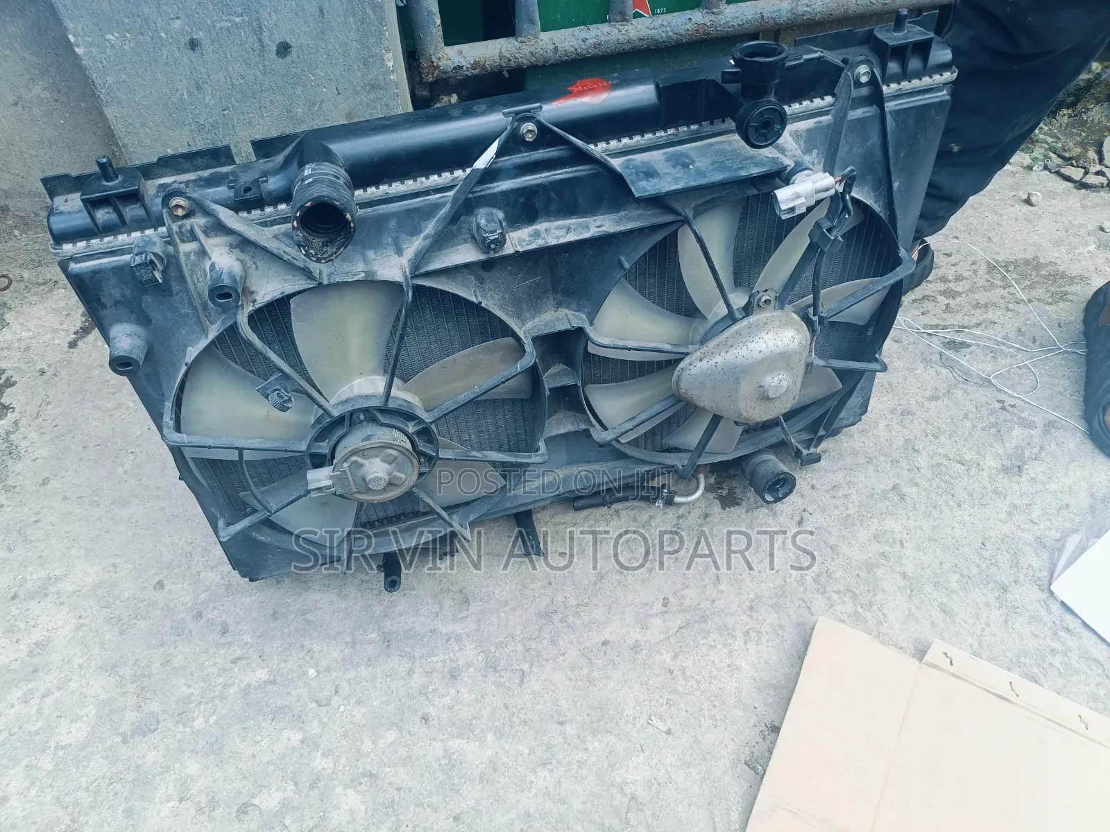 Radiator for Toyota Camry 2005/2006 (With Fan)