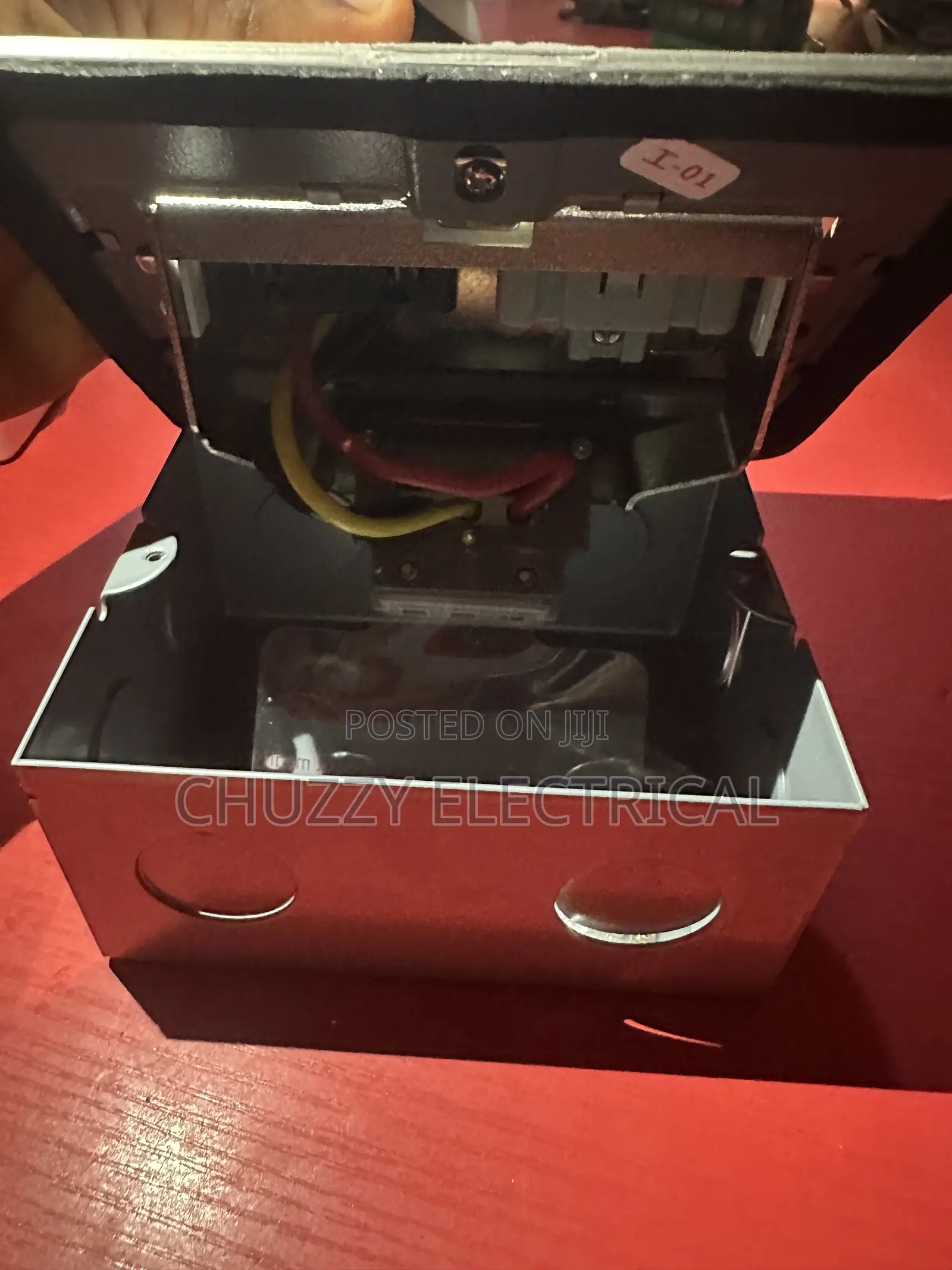 Pop-Up Floor Socket