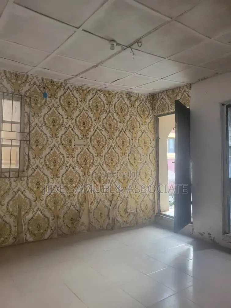 1bdrm Apartment in Ayobo for rent