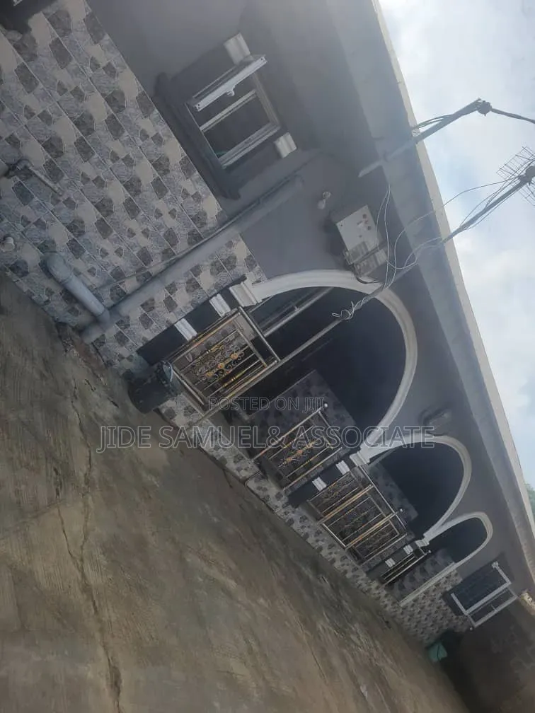Furnished Mini Flat in Ayobo for rent