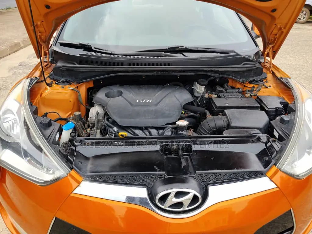 Hyundai Veloster 2013 Orange