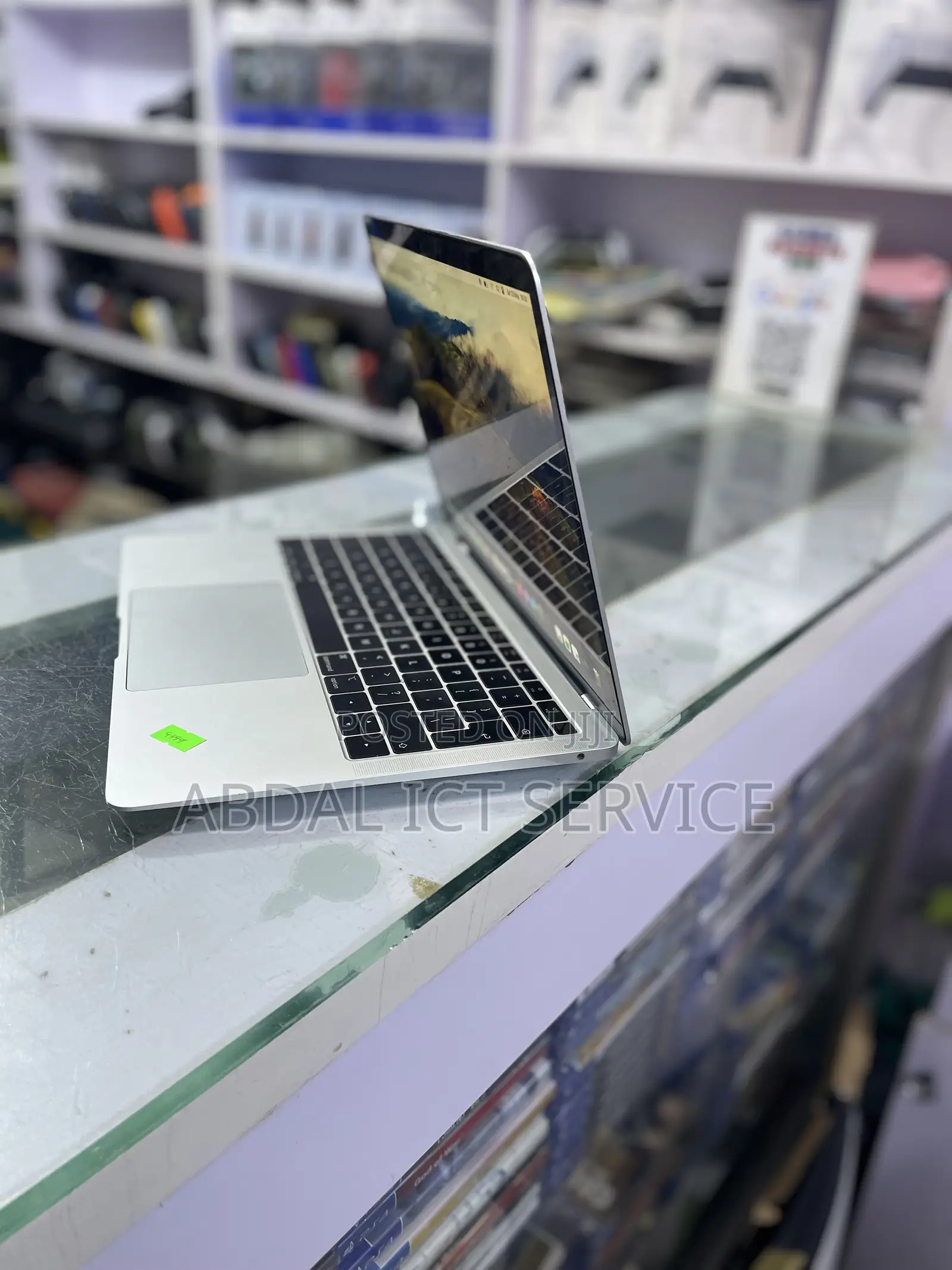 Laptop Apple MacBook Air 2018 8GB Intel Core i5 SSD 256GB