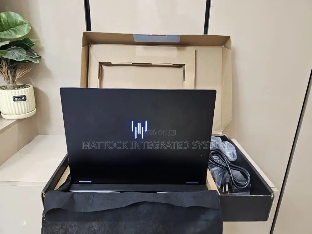 Laptop Acer Predator Helios Neo 14 16GB Intel Core Ultra 7 SSD 1T
