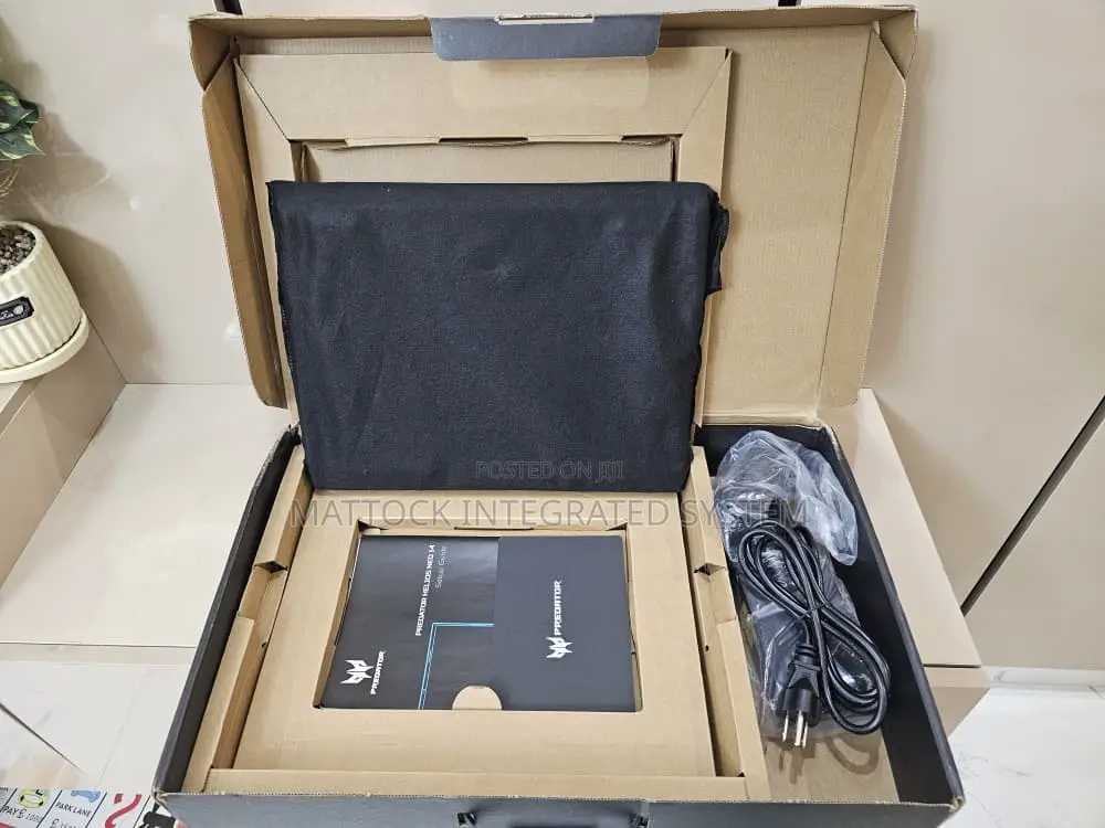 Laptop Acer Predator Helios Neo 14 16GB Intel Core Ultra 7 SSD 1T