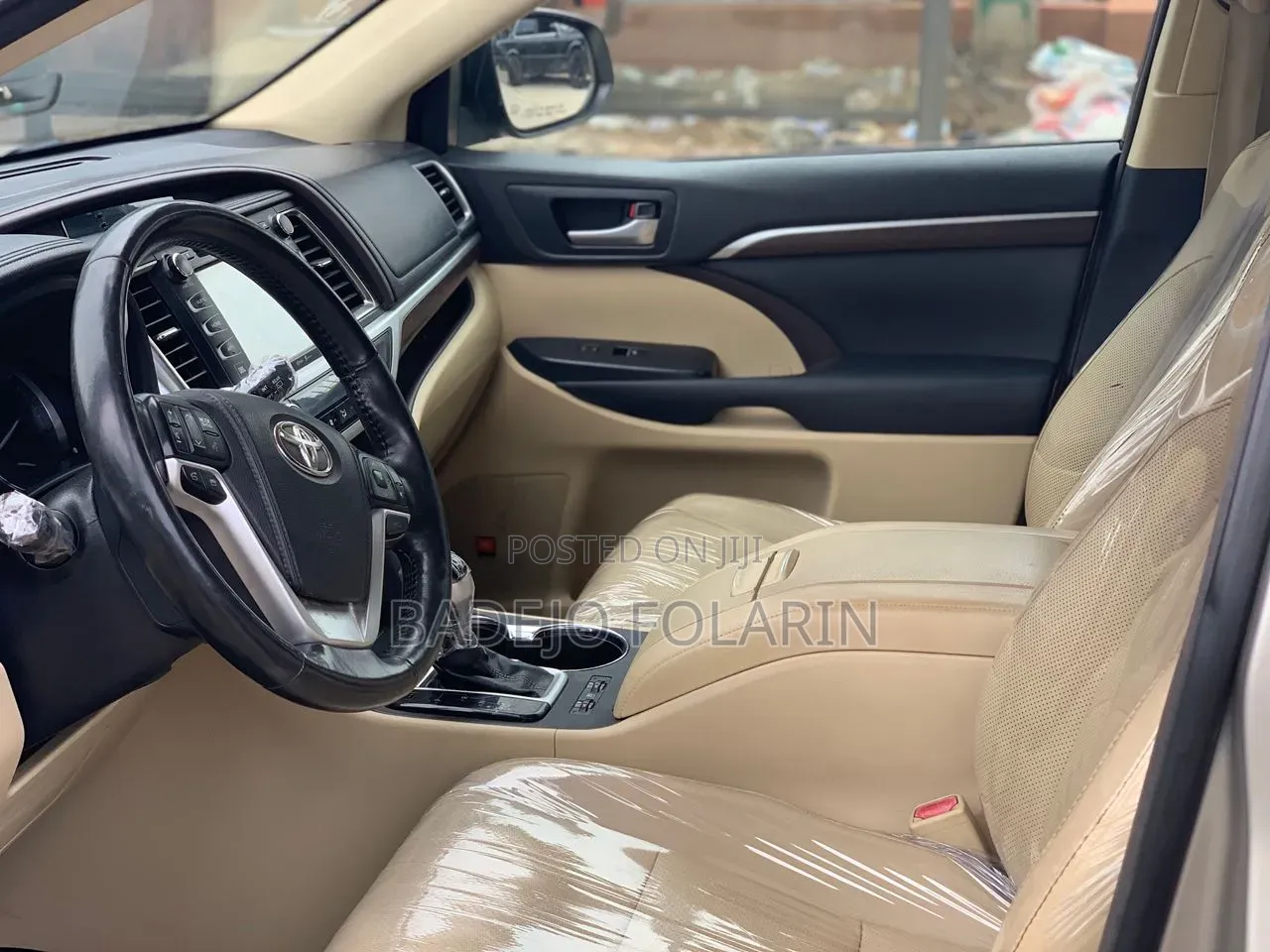 Toyota Highlander Limited Platinum 4dr SUV AWD (3.5L 6cyl 6A) 2015 Gold