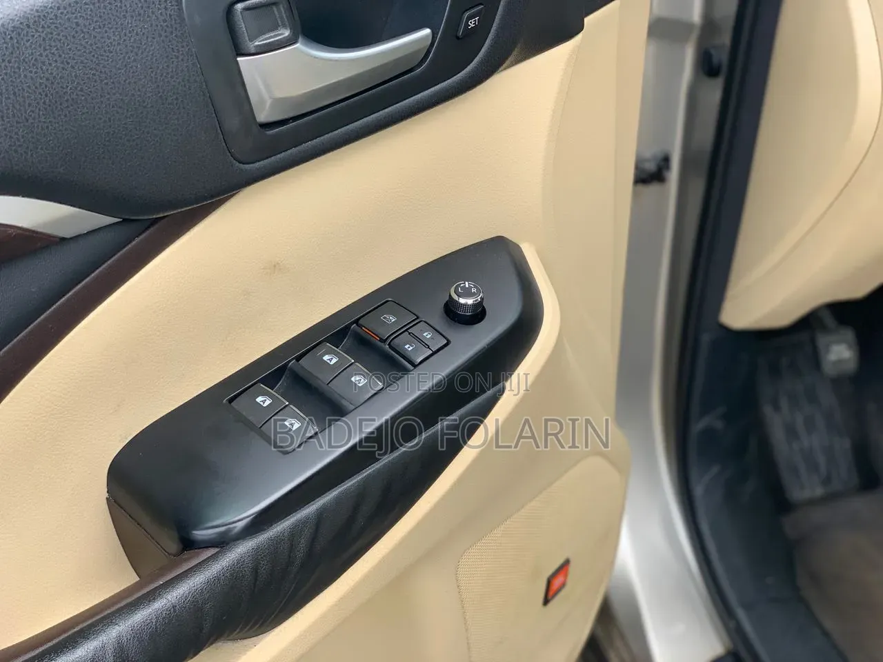 Toyota Highlander Limited Platinum 4dr SUV AWD (3.5L 6cyl 6A) 2015 Gold