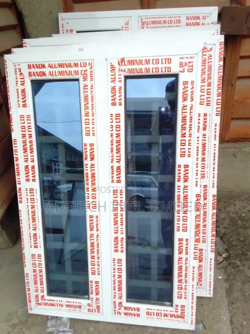 Top Notch Aluminium Casement Window With Net and Burglary Proof