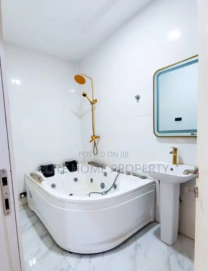 4bdrm House in Abule Egba for sale