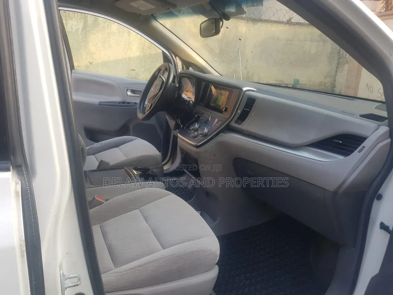 Toyota Sienna 2017 White