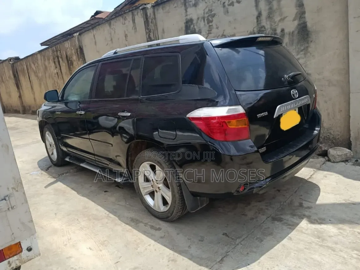 Toyota Highlander Limited 2010 Black
