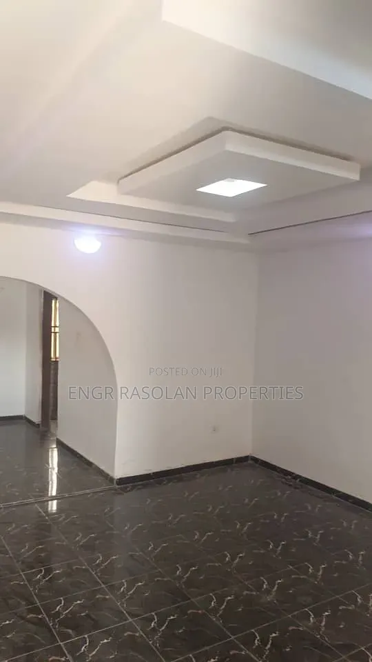 Furnished 2bdrm Block of Flats in Ganmo, Ifelodun-Kwara for sale