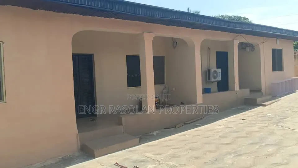Furnished 2bdrm Block of Flats in Ganmo, Ifelodun-Kwara for sale