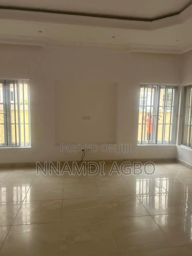 Mini Flat in Ikota for rent
