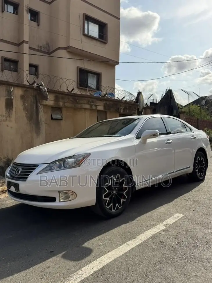 Lexus ES 350 2010 White