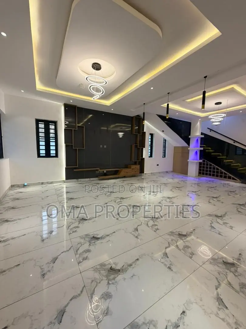 Furnished 4bdrm House in Oko-Oba for sale