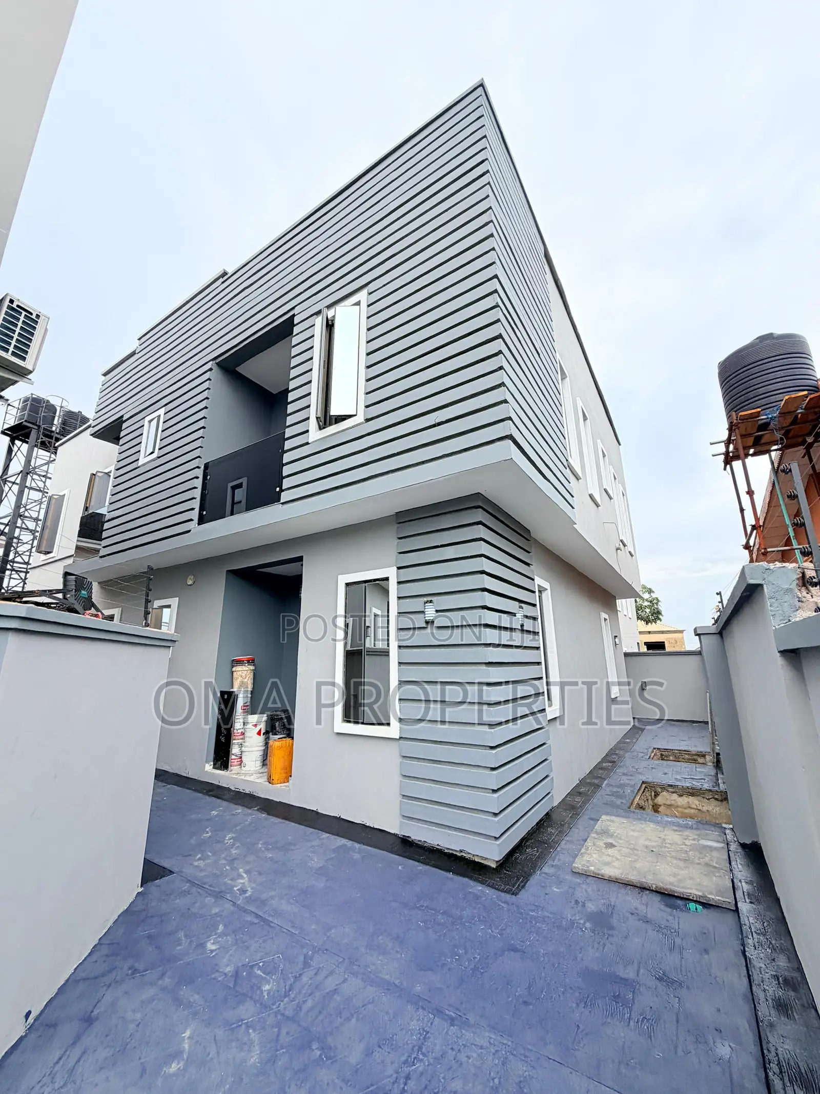Furnished 4bdrm House in Magodo for sale