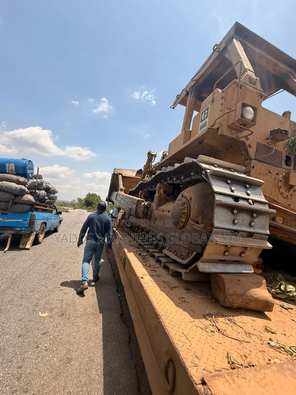 Hire/Lease D8k Bulldozer. We Also Take Up Clearing Project Per Hectare
