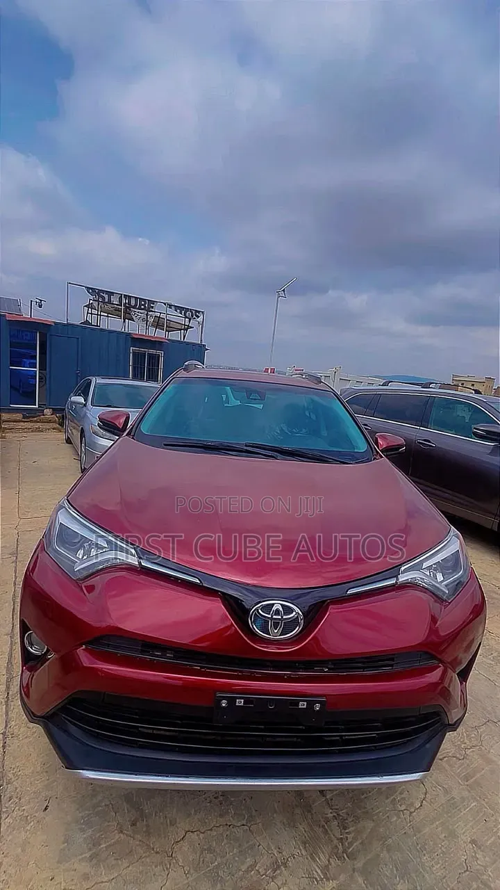 Toyota RAV4 2018 Red