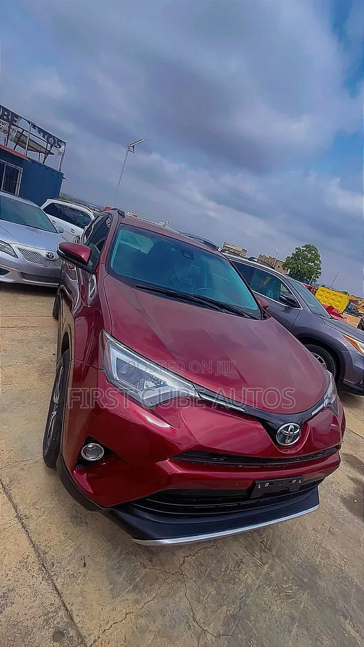 Toyota RAV4 2018 Red