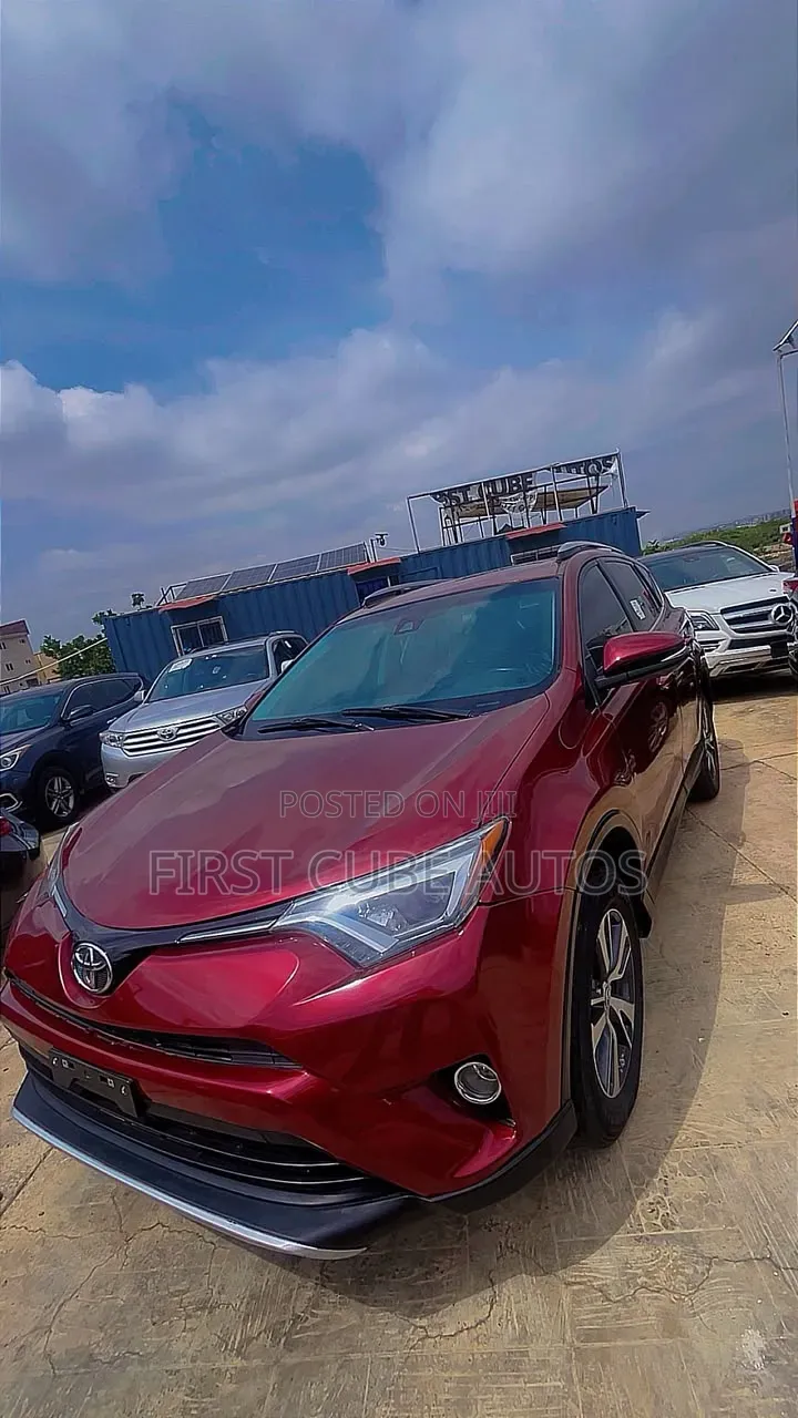 Toyota RAV4 2018 Red