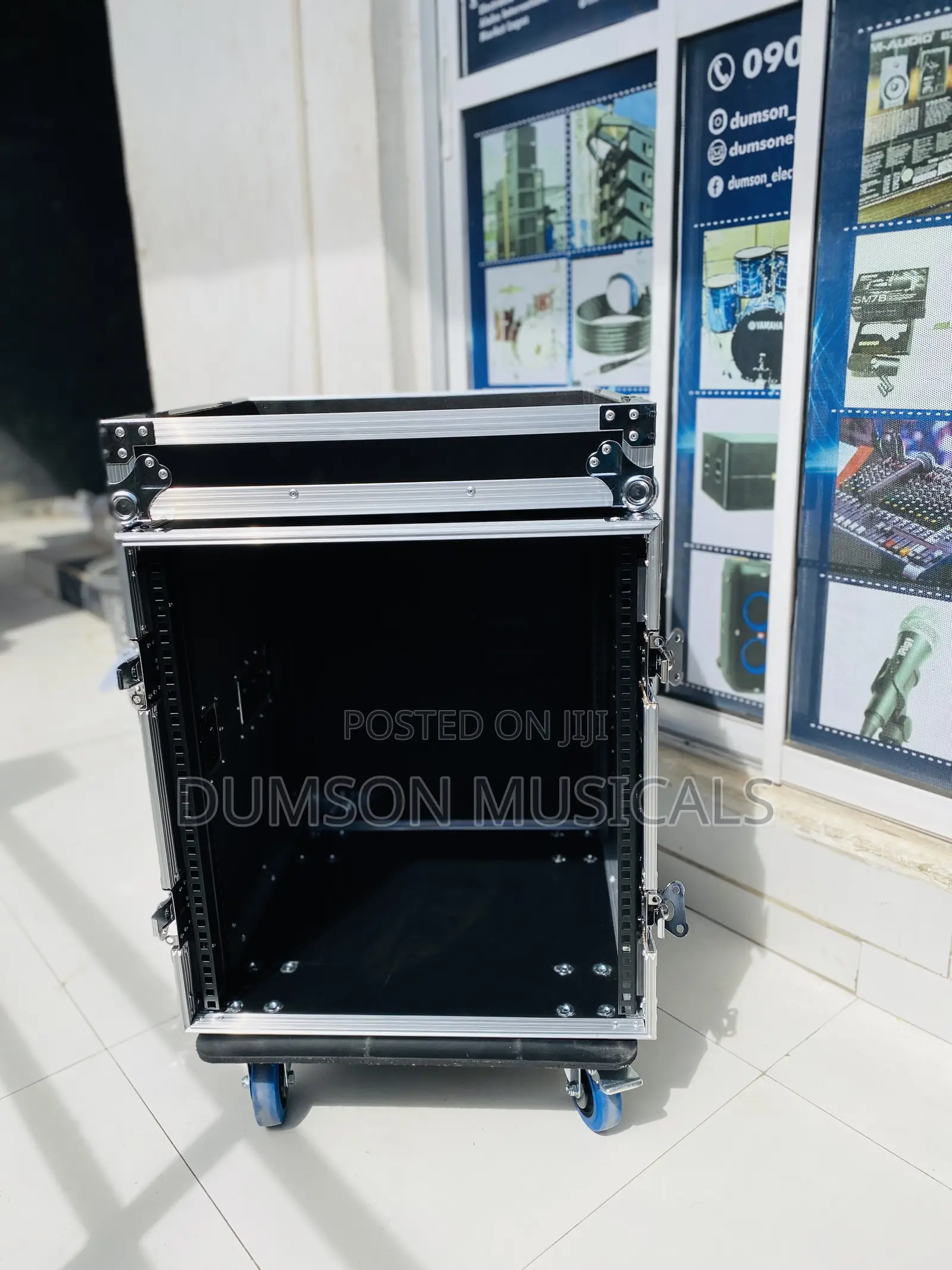 12 Units Amp Rack With Anti Shock Movable Amp Rack
