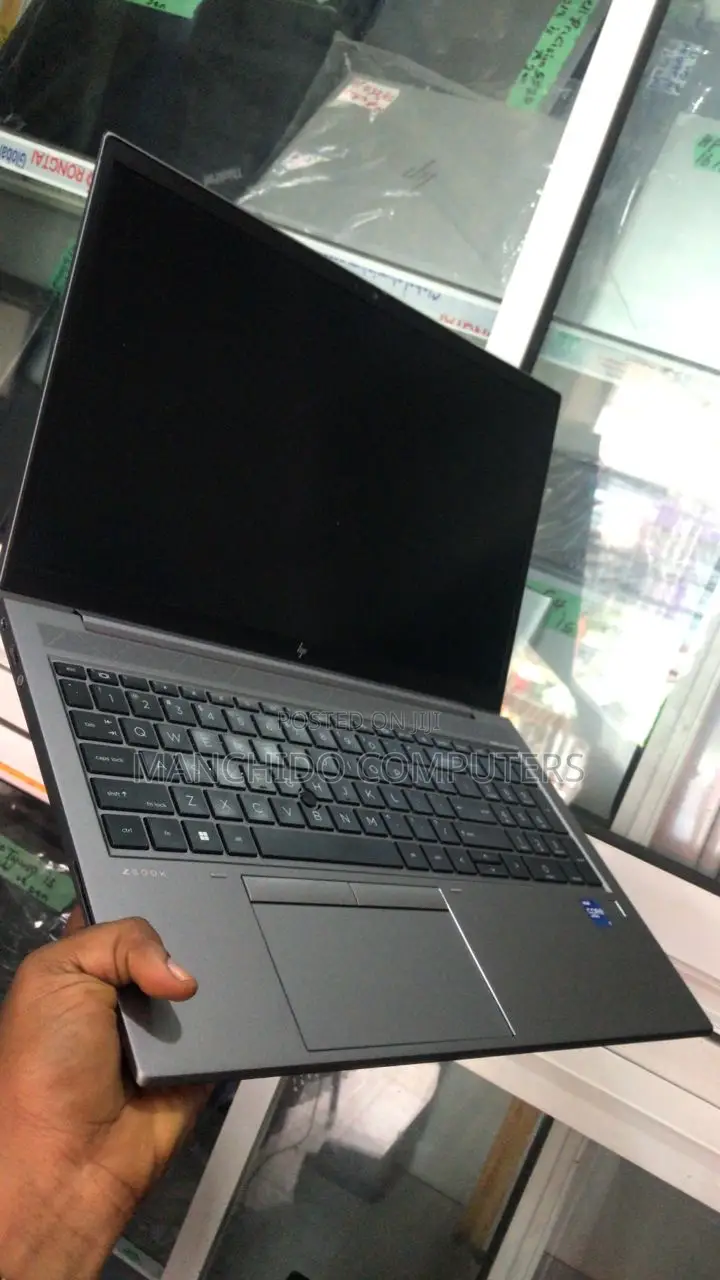Laptop HP ZBook Firefly G8 16GB Intel Core i7 SSD 512GB