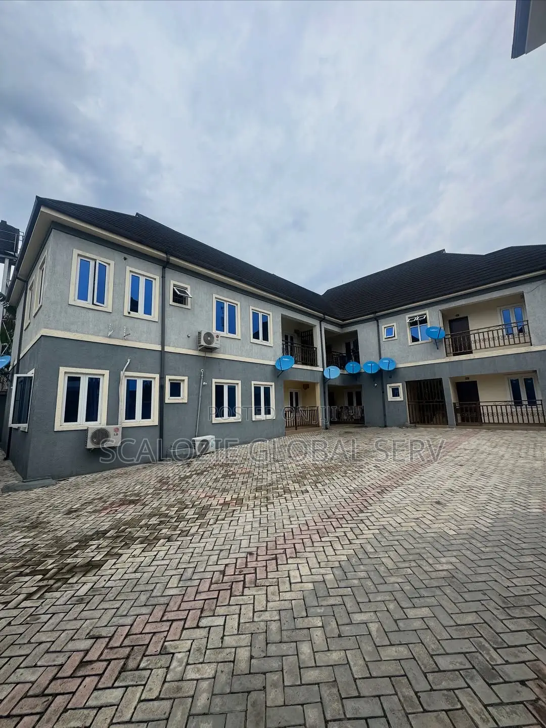 2bdrm Block of Flats in Majesty Estate, Nta for sale