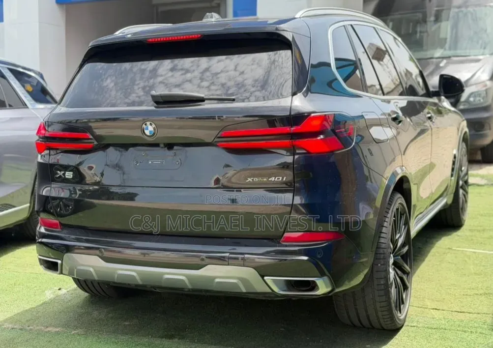 BMW X5 2024 Black