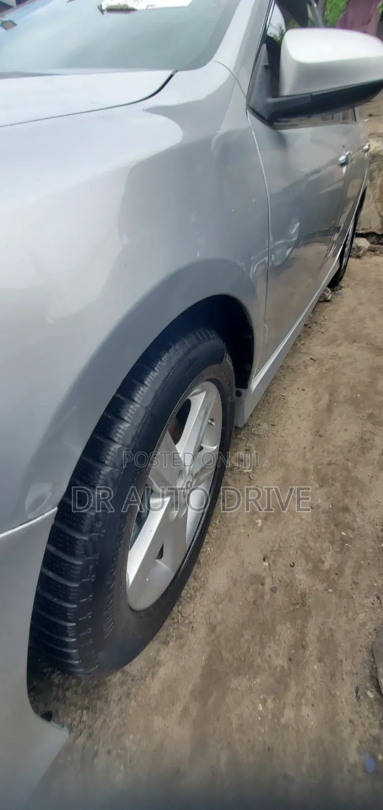 Toyota Camry SE 4dr Sedan (2.5L 4cyl 6A) 2013 Silver