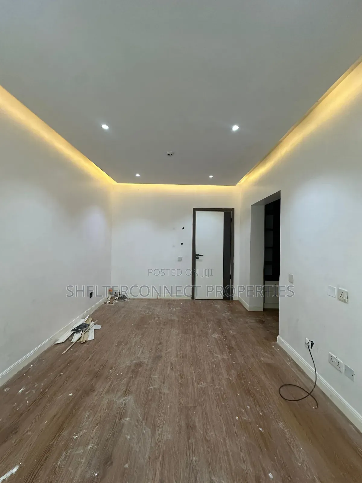 2bdrm Apartment in Lekki Phase 1 for rent