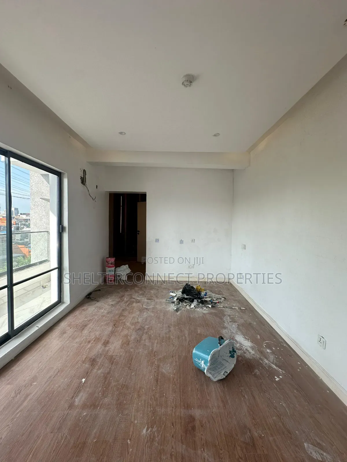 2bdrm Apartment in Lekki Phase 1 for rent