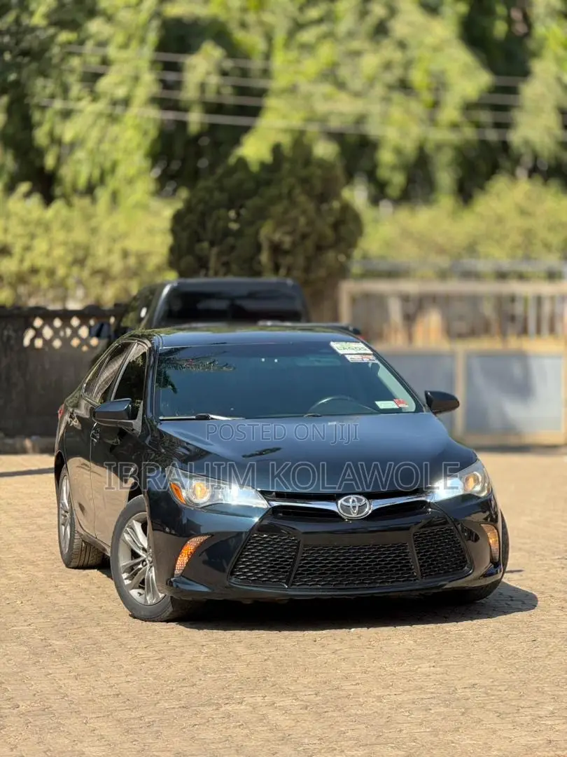 Toyota Camry SE 4dr Sedan (2.5L 4cyl 6A) 2016 Blue