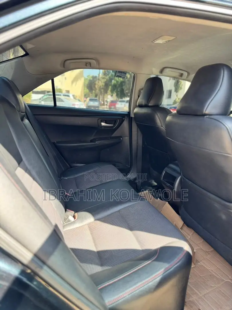 Toyota Camry SE 4dr Sedan (2.5L 4cyl 6A) 2016 Blue