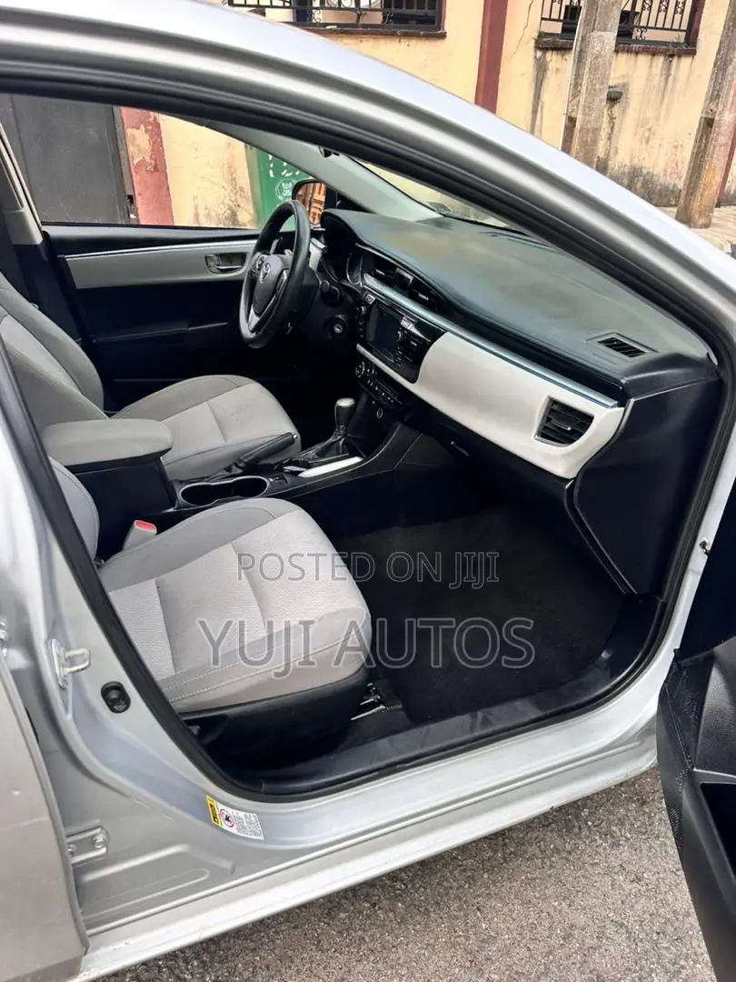 Toyota Corolla 2014 Silver