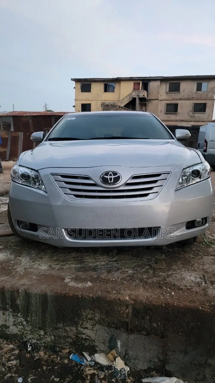 Toyota Camry 2.4 XLE 2008 Silver